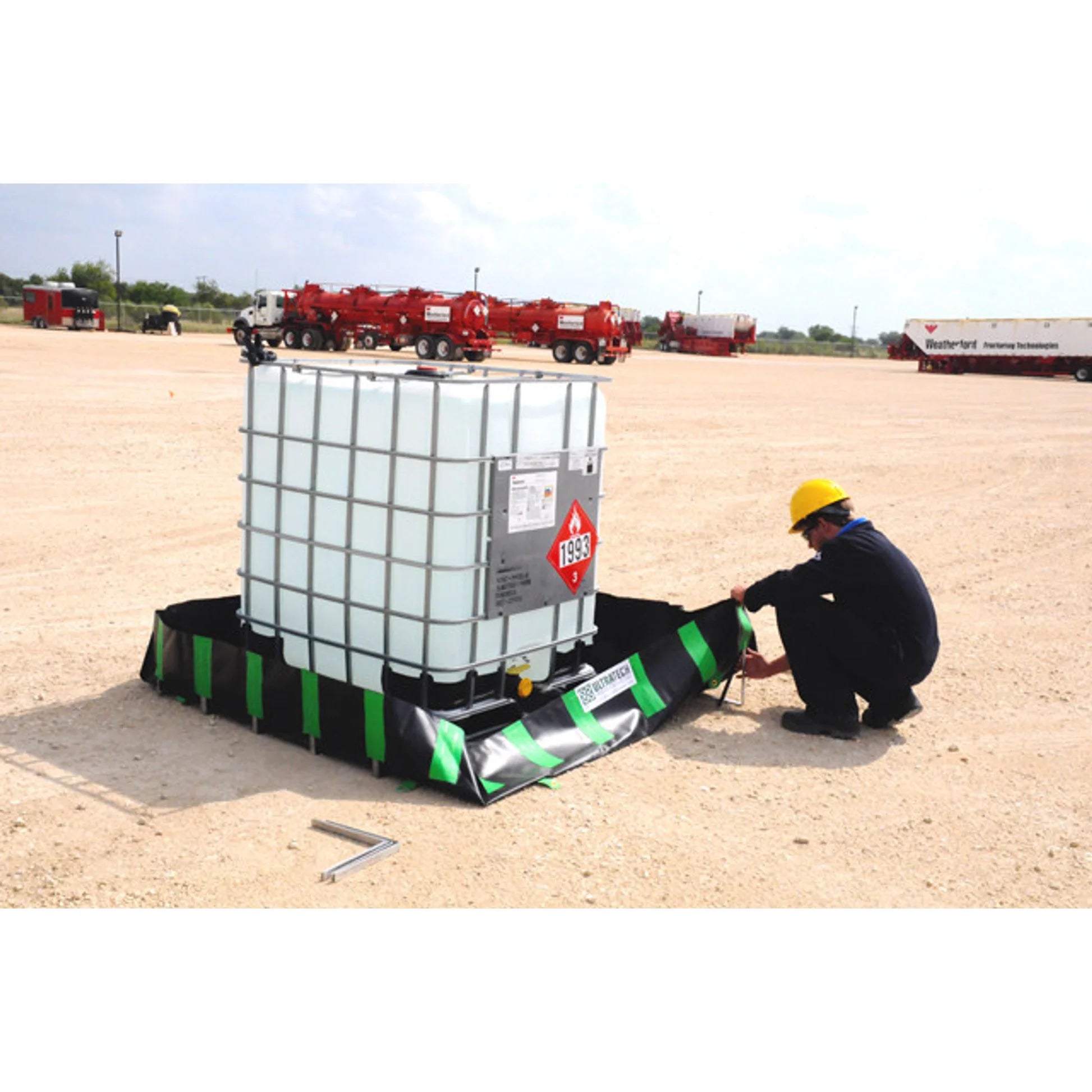 UltraTech 8255 Containment Berm, Economy Model, 15' x 66' x 1', Copolymer 2000, 28 oz.