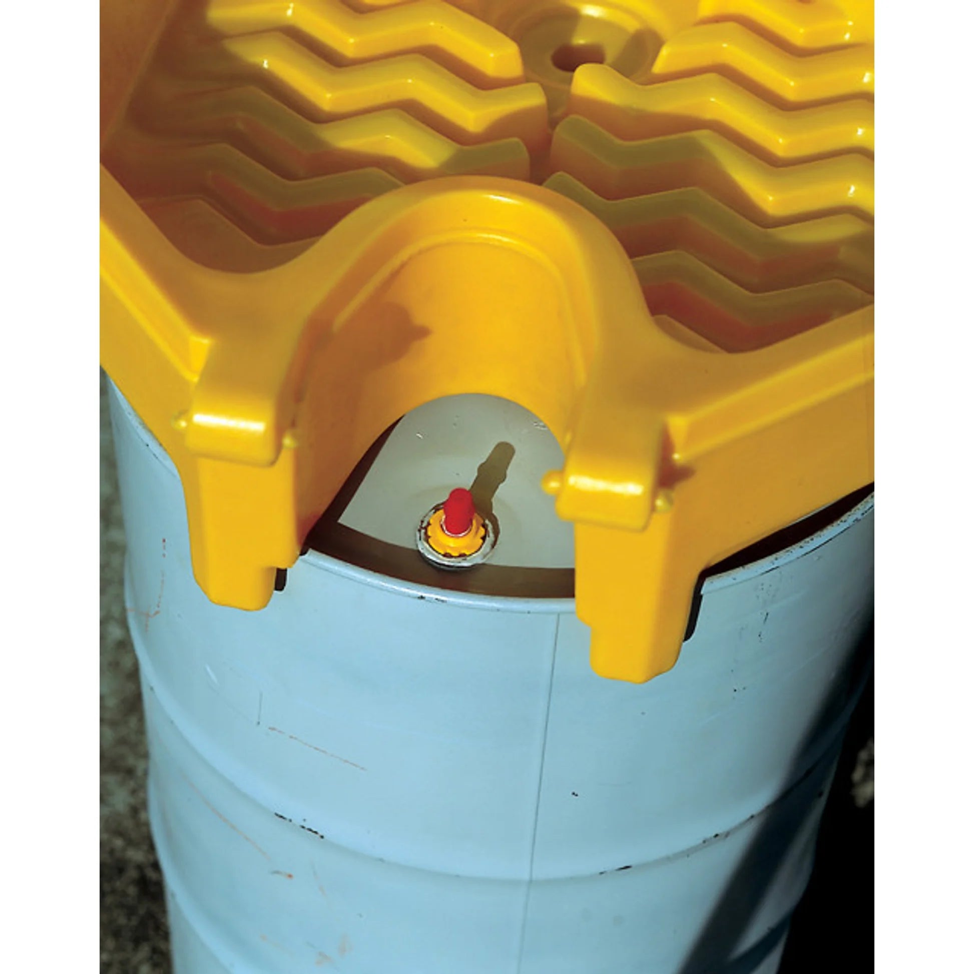 UltraTech 0497 Global Funnel With Spout