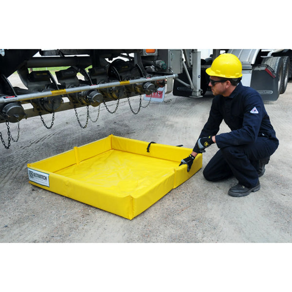 UltraTech 8850 Mini Foam Wall Berm, 2' x 2' x 6"