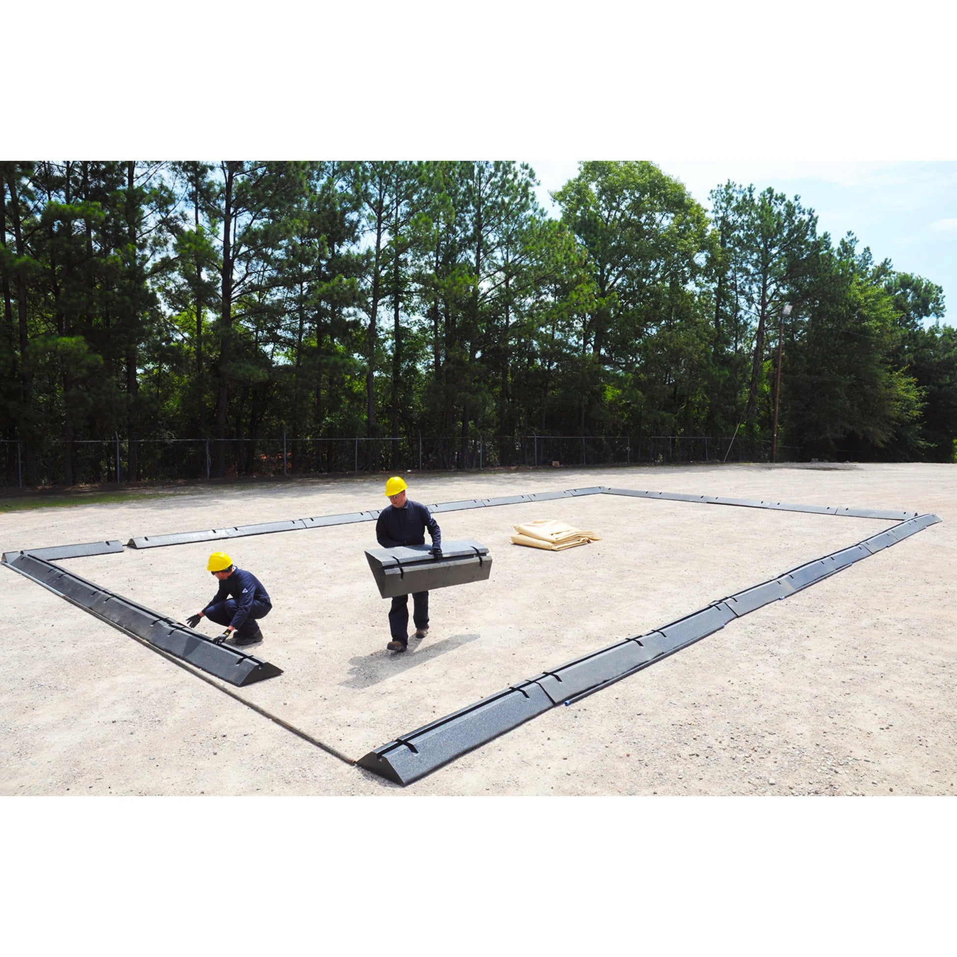 UltraTech 8740 Containment  Berm, Modular Model, 7' x 13', Textured Black, 38 mil, (6) Wall Blocks, (4) Corner Blocks, 16 x 25 Liner