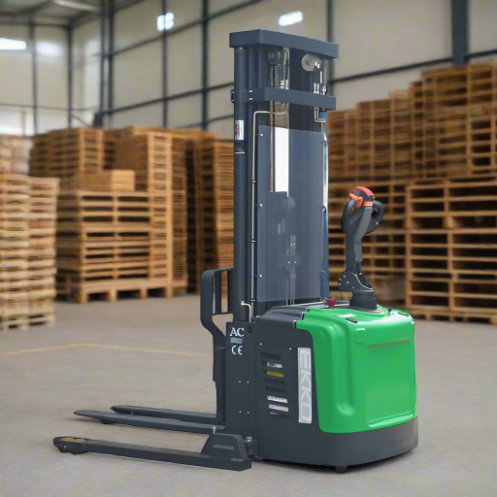 EKKO Lithium Straddle Stacker | Side-Shifting | 189