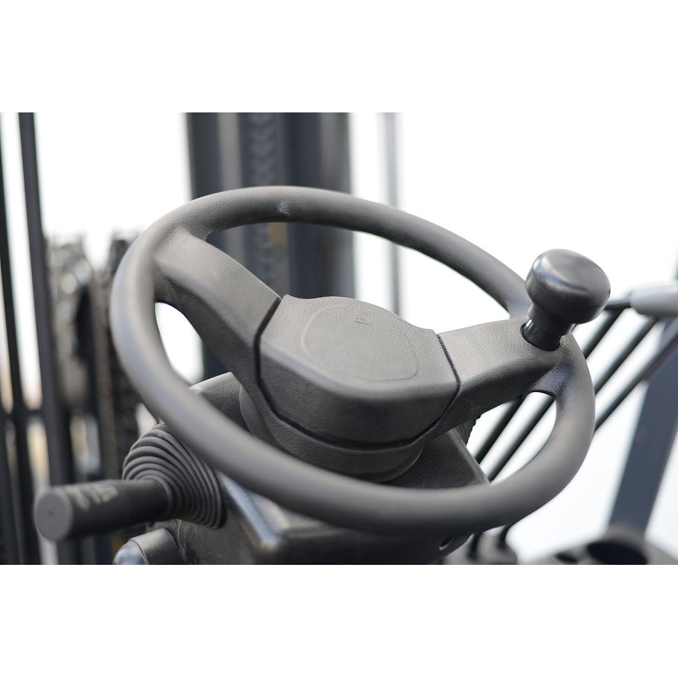 EKKO EK25GT-Li 4-Wheel Lithium-Powered Forklift | 5000 lbs Capacity | 185