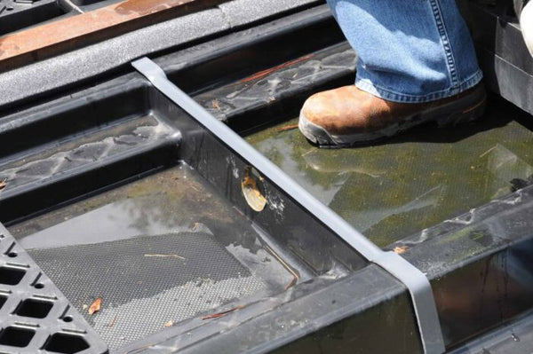 UltraTech 7228 Composite Track Pan, Seam Cover Side Pan