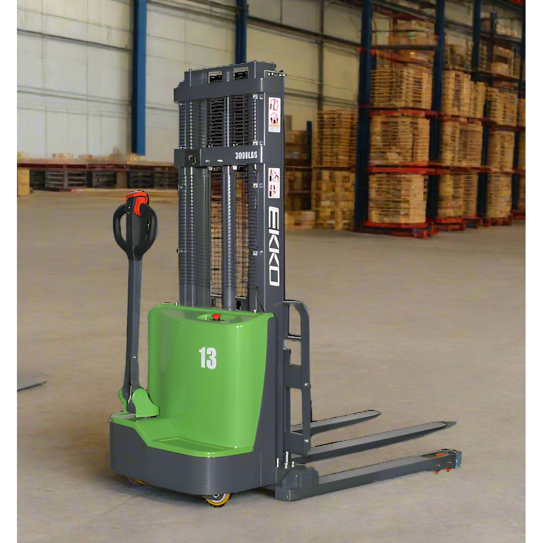Lithium Straddle Stacker | 2800 lb. Cap.| 118