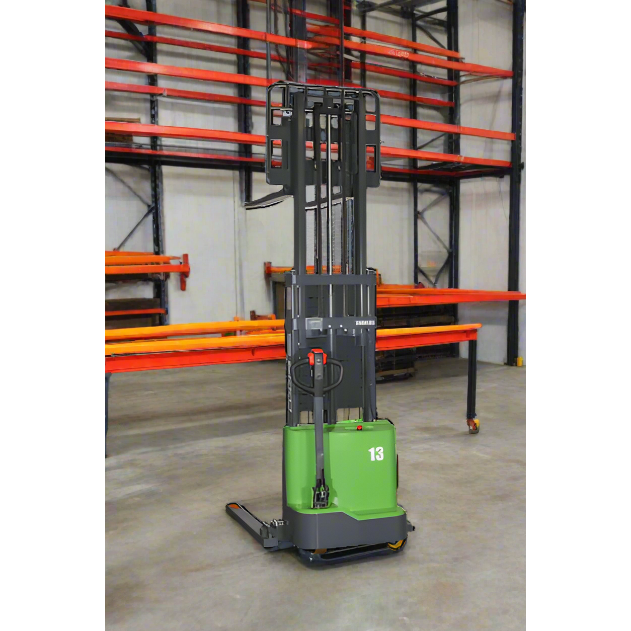 Lithium Straddle Stacker | 2800 lb. Cap.| 118