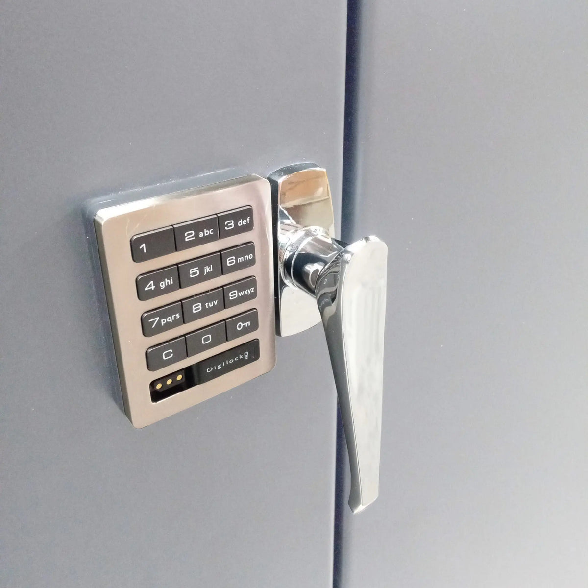 Valley Craft Deluxe Electronic Locking Cabinets - Warehouse Gear Hub 