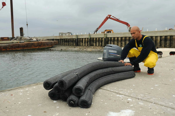 UltraTech 5214 Oil Boom, 10' x 5" Ø, Filter-Tex Loose Fill, No Flaps, 1' Overlap with Connections