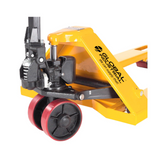 Global Industrial™ High Quality Manual Pallet Jack, 5500 lb. Capacity, 27"W x 48"L Forks